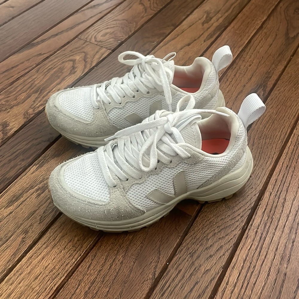 Veja Venturi sneakers